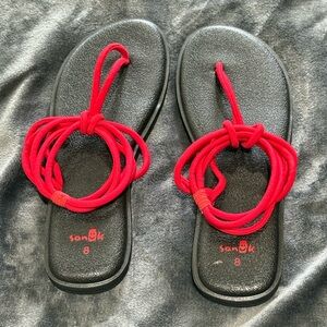 EUC red Sanuk "Yoga Sunshine" strap sandals - 8